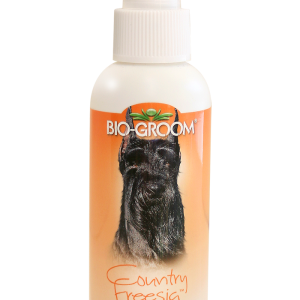 בקבוקי תרסיס 118 מ"ל של Bio Groom – בושם לכלבים וחתולים בארבעה ריחות: אירוס כפרי, ג’ינג’ר לבן, יערה פראית ותפוח רענן.